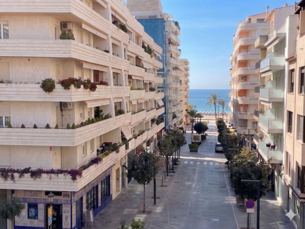 Venta de piso en Piso en Avenida Miguel Cano, 1, Playa Bajadilla-Puertos, Marbella, Marbella
photo 1