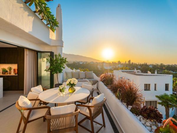 Sale of flat in Piso en Lomas de Marbella Club, Marbella, Marbella
 photo 1