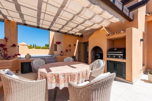 Duplex na sprzedaż w Dúplex en Urbanizacion Vistazur, 9, Nueva Atalaya, Estepona, Estepona photo 3