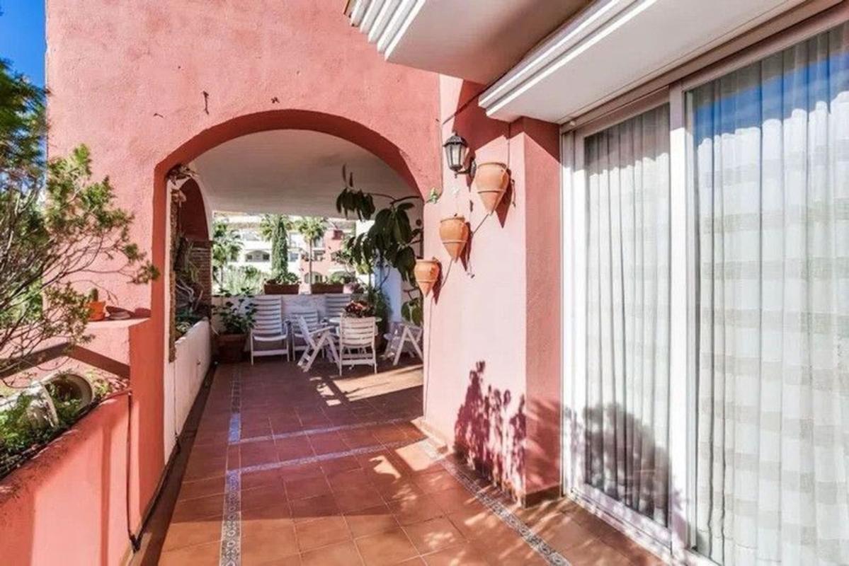 Продажа дуплекса на Dúplex en Arrabal la Caridad, 13, La Carolina-Guadalpín, Marbella, Марбелла photo 3
