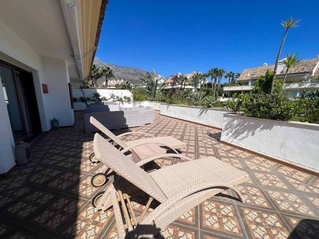 Venta de duplex en Dúplex en Urbanización Monte Paraíso, 5, Lomas de Marbella Club, Marbella, Marbella photo 5