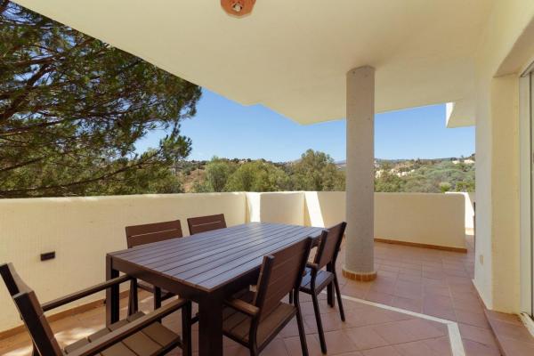 Venta de piso en Piso en Green Hills - Las Cumbres de Elviria, Marbella, Marbella
photo 1