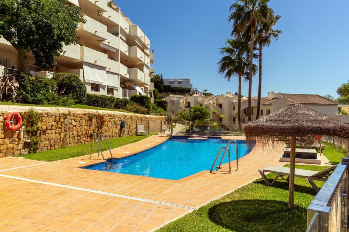 Venta de piso en Piso en Green Hills - Las Cumbres de Elviria, Marbella, Marbella
 photo 4