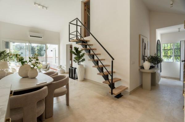 Дуплекс на продажу в Dúplex en Calle los Jazmines, Nueva Andalucía, Marbella, Марбелла photo 4