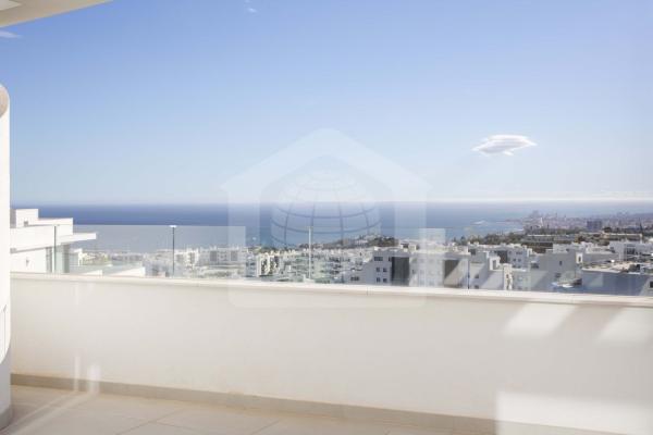 Duplex for sale on Dúplex en Avenida 8 de Marzo, El Higuerón, Fuengirola, Fuengirola thumbnail 3