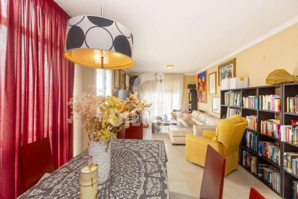 Sale of flat in Piso en Calle Tres Banderas, Puerto de Estepona, Estepona, Estepona
 photo 4
