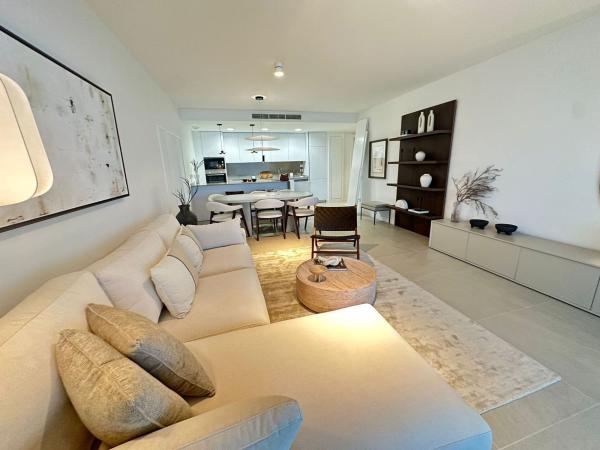 Продажа квартиры на Piso en Calle Capri s/n, Guadalobón, Estepona, Эстепона
photo 1