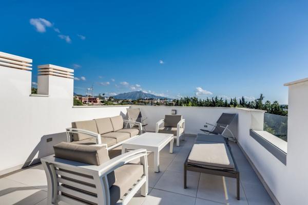 Chalet adosado en Calle S/n 60, 25, Bel-Air, Estepona photo 1