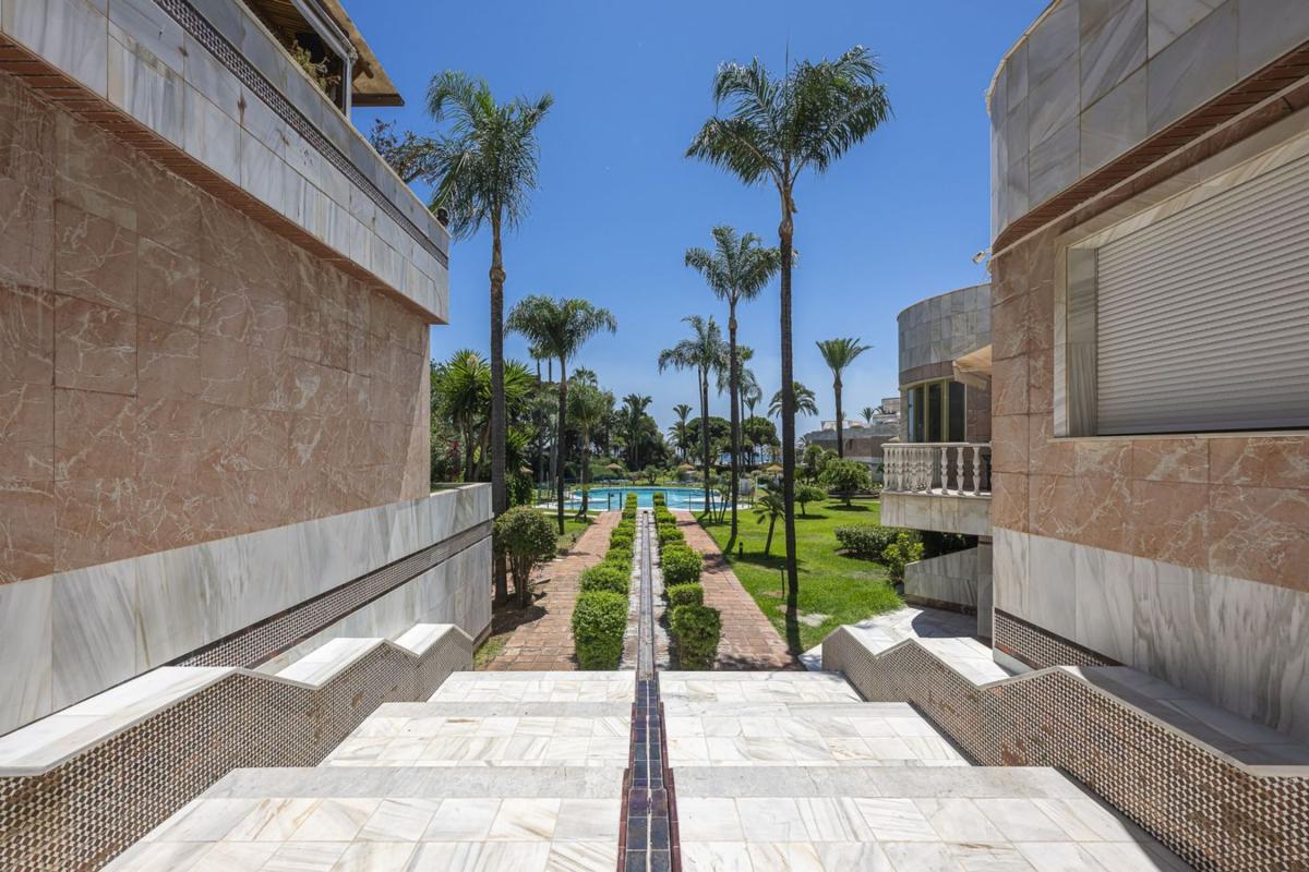 Продажа квартиры на Piso en Puerto Banús, Marbella, Марбелла
photo 4