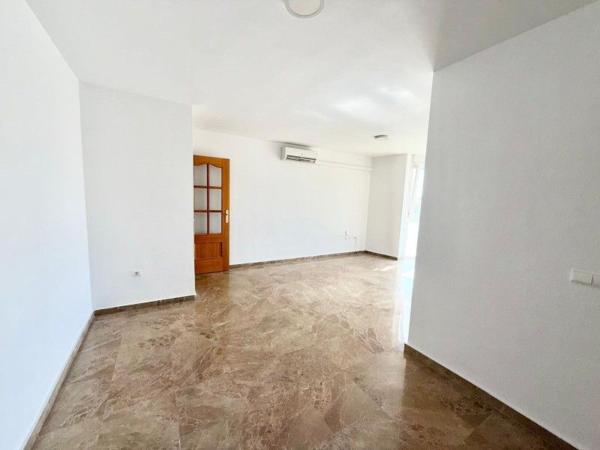 Sale of flat in Piso en Calle Alcalde Juan Barrionuevo Ruiz, 2, Centro, Alhaurín de la Torre, Alhaurín de la Torre
 photo 4