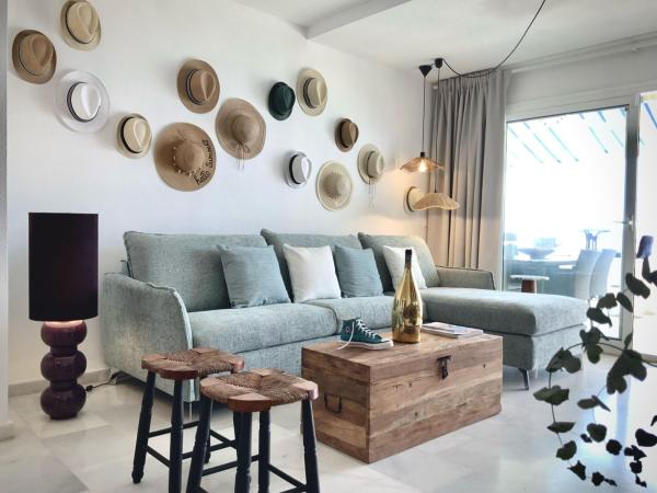 Продажа квартиры на Piso en Calle Nogal, 5, Calaburra - Chaparral, Mijas, Михас
 photo 1