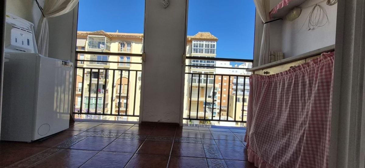 Venta de piso en Piso en Calle Colón, Zona Puerto Deportivo, Fuengirola, Fuengirola
photo 5