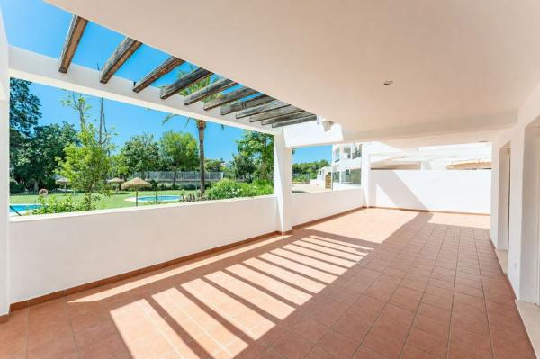 Продажа квартиры на Piso en Calle Camelia, Cortijo Torrequebrada, Benalmádena, Бенальмадена
photo 1