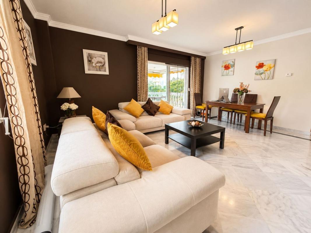 Venta de piso en Piso en Avenida Príncipe Salman, La Dama de Noche-La Alzambra, Marbella, Marbella
 photo 5