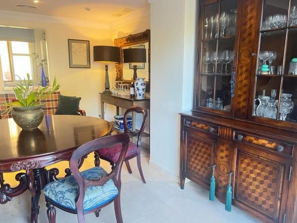 Chalet adosado en Calle Isabel Clara Eugenia, 5, Puerto Banús, Marbella photo 2