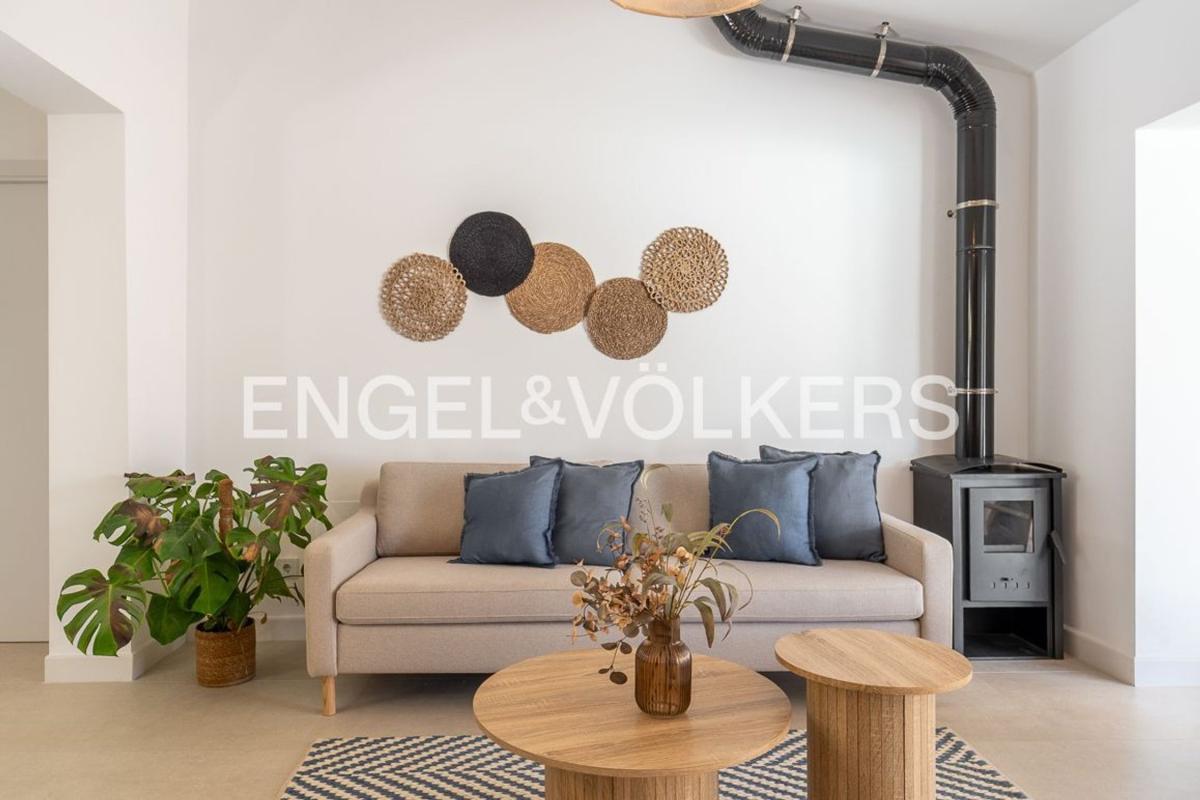 Properties for sale and rent in Spain photo 2