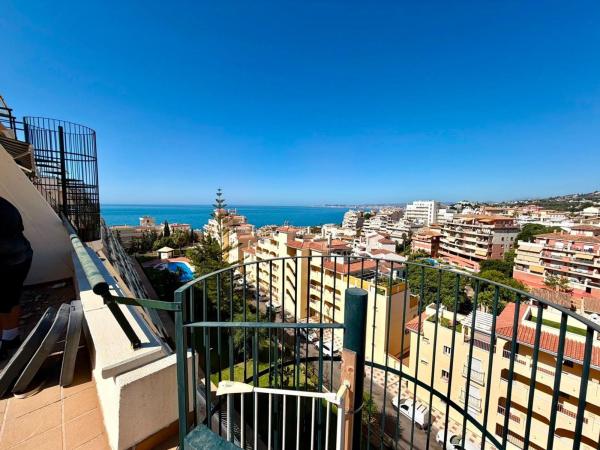 Аттик на продажу в Ático en Calle Almuñécar, Zona Centro Comercial Torrequebrada, Benalmádena, Бенальмадена photo 1