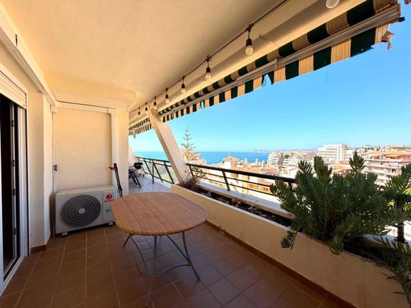 Аттик на продажу в  Ático en Calle Almuñécar, Zona Centro Comercial Torrequebrada, Benalmádena, Бенальмадена photo 4