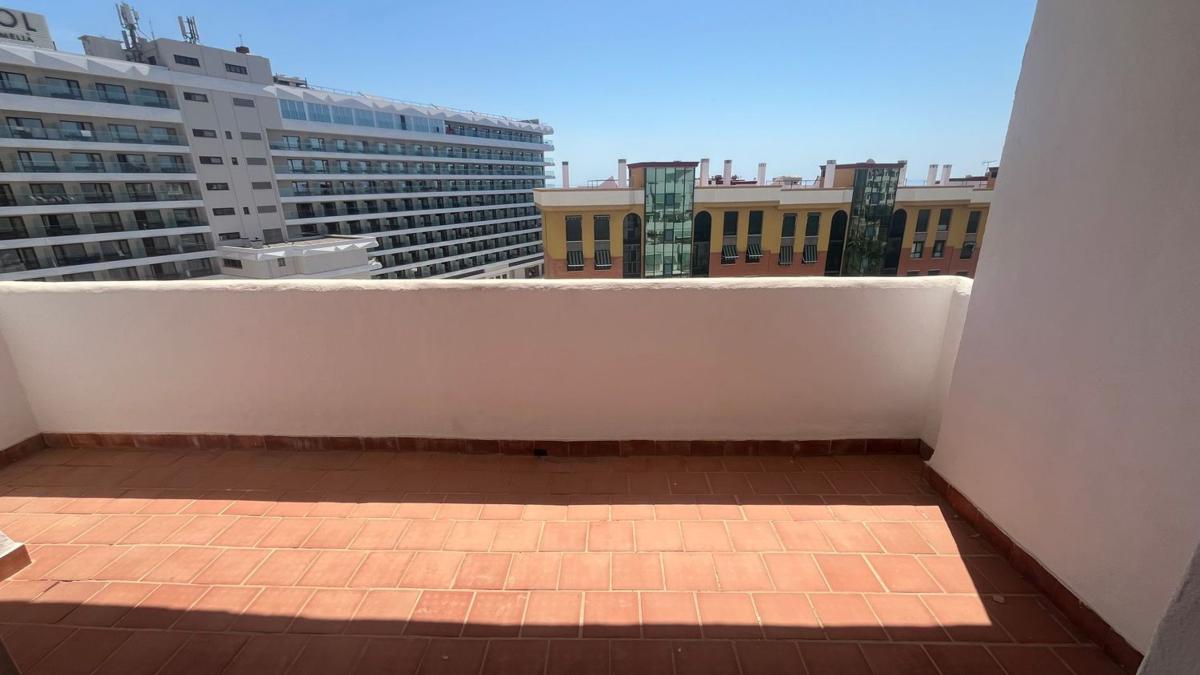 Sale of apartment in Piso en Mercedes Las, El Bajondillo, Torremolinos, Torremolinos
photo 4