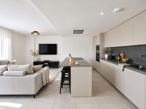 Sale of flat in Piso en Camino del Reloj, 23, La Concha-Resina Golf, Estepona, Estepona
thumbnail 2