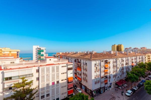 Аттик на продажу в  Ático en Calle Teresa Zabell, 1, Zona Puerto Deportivo, Fuengirola, Фуэнхирола photo 4