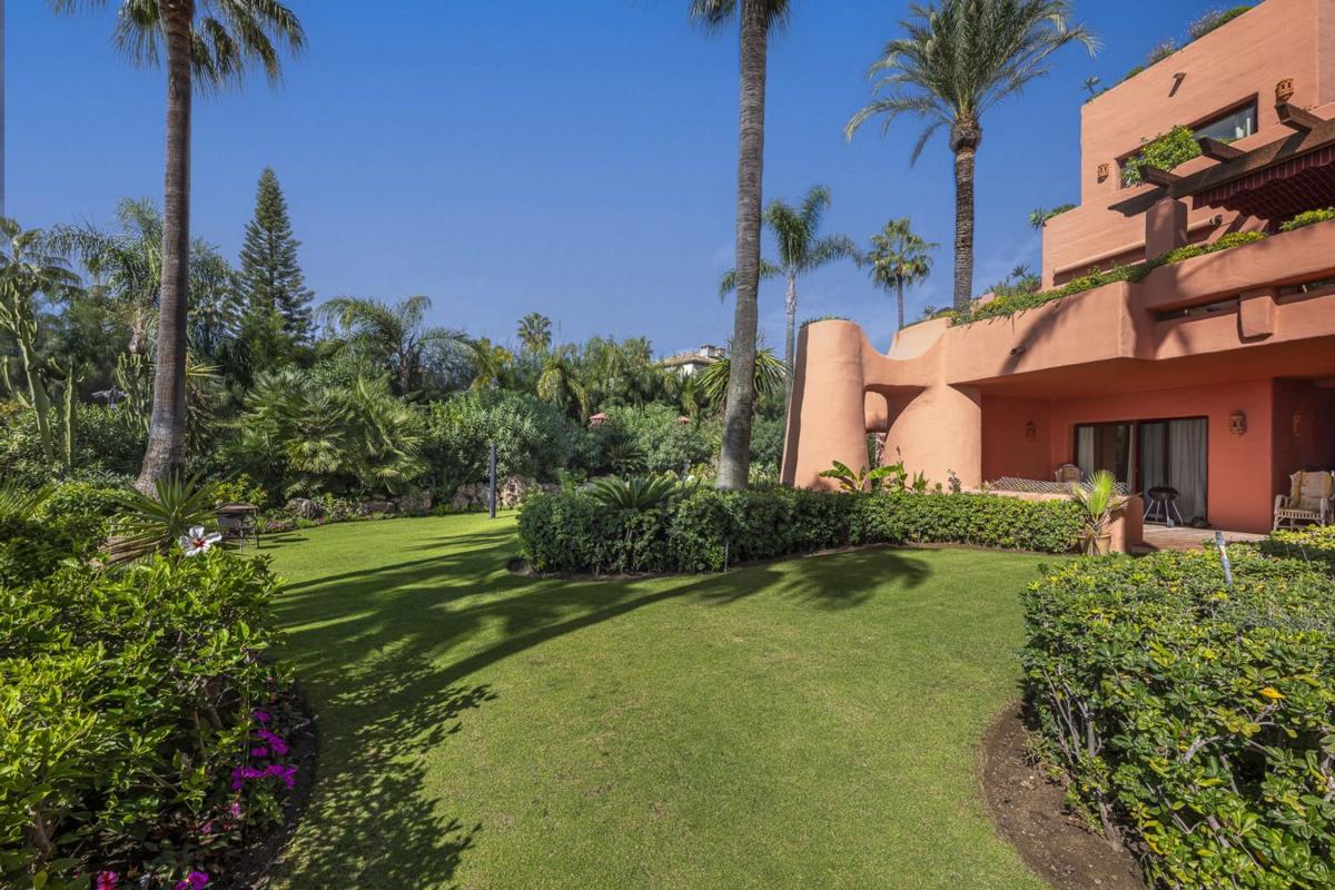 Venta de piso en Piso en Guadalmansa, Estepona, Estepona
photo 5