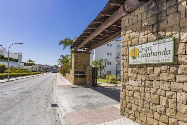 Sprzedaż mieszkania w Piso en Calle San Nicolas de Calypso, Sitio de Calahonda, Mijas, Mijas
 photo 2