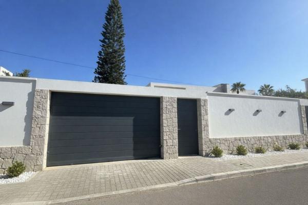 Casa o chalet independiente en Calle Istán, Paraiso-Barronal, Estepona thumbnail 2