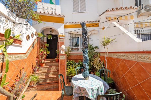 Independent chalet for sale in Casa o chalet en Calle Poeta Manuel Alcántara, Playa del Rincón, Rincón de la Victoria, Rincón de la Victoria
 photo 1