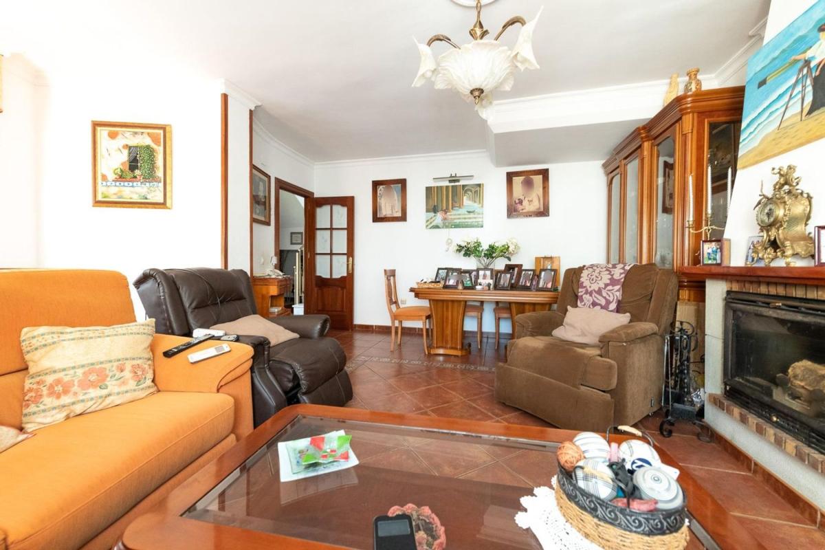 Sprzedaż niezależnego domku jednorodzinnego w Casa o chalet en Calle Poeta Manuel Alcántara, Playa del Rincón, Rincón de la Victoria, Rincón de la Victoria photo 3