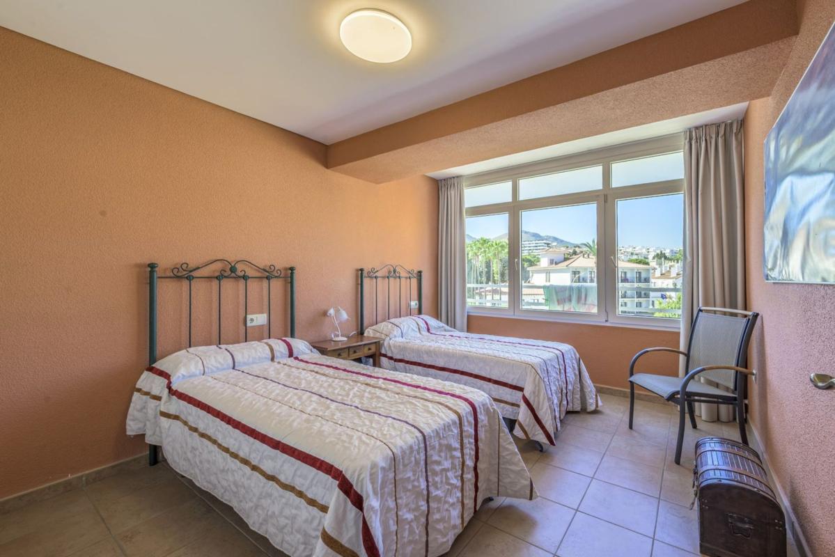Venta de piso en Piso en La Carihuela - Los Nidos, Torremolinos, Torremolinos
photo 4