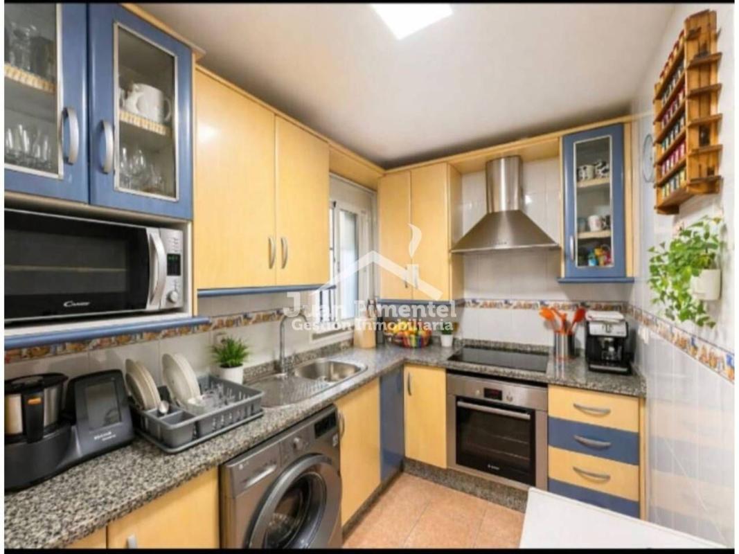 Sprzedaż mieszkania w Piso en Avenida Libertad, 25, Sierra de Estepona-Avda de Andalucia, Estepona, Estepona
photo 1