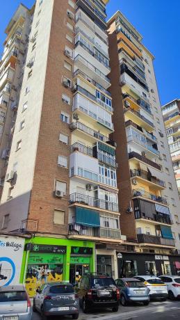 Sale of flat in Piso en Calle Héroe de Sostoa, 69, Huelin, Málaga, Málaga
thumbnail 3
