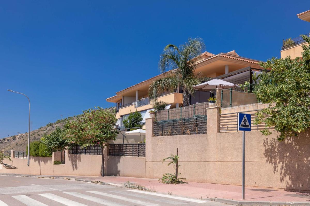 Продажа квартиры на Piso en Calle Ágave, Santangelo, Benalmádena, Бенальмадена
photo 3