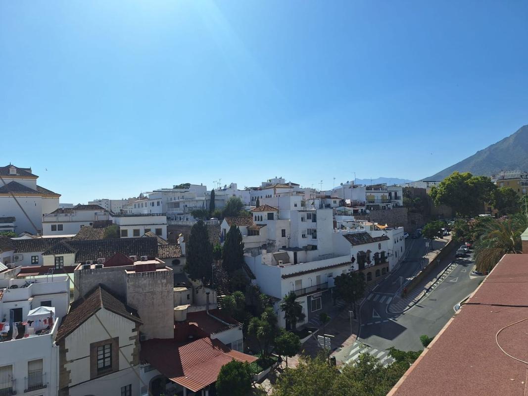 Venta de ático en  Ático en Calle Padre Salvador, Divina Pastora, Marbella, Marbella photo 2