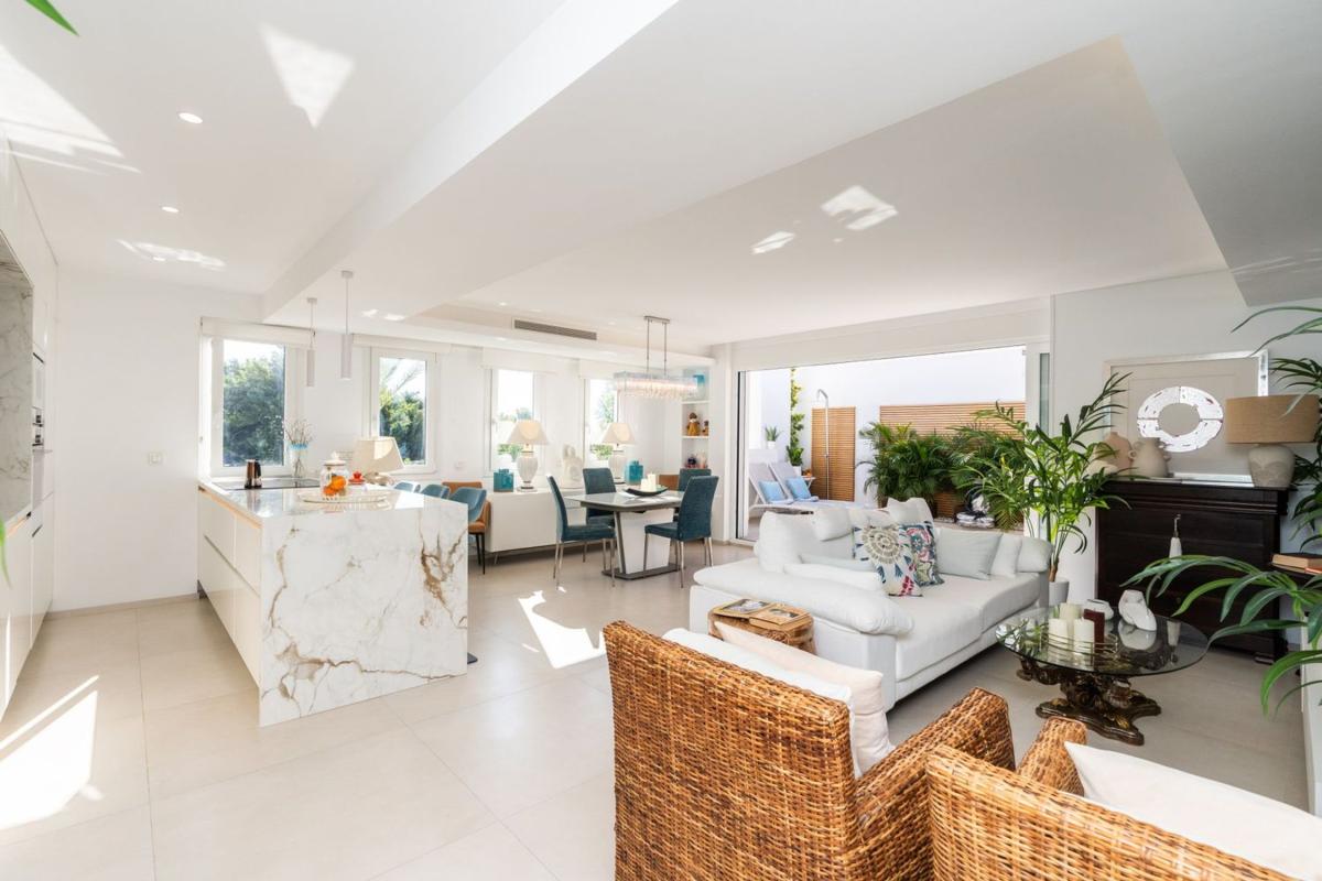 Penthouse sale in  Ático en La Carolina-Guadalpín, Marbella, Marbella photo 2