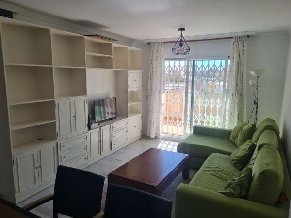 Venta de piso en Piso en El Consul - El Romeral, Málaga, Málaga
thumbnail 2