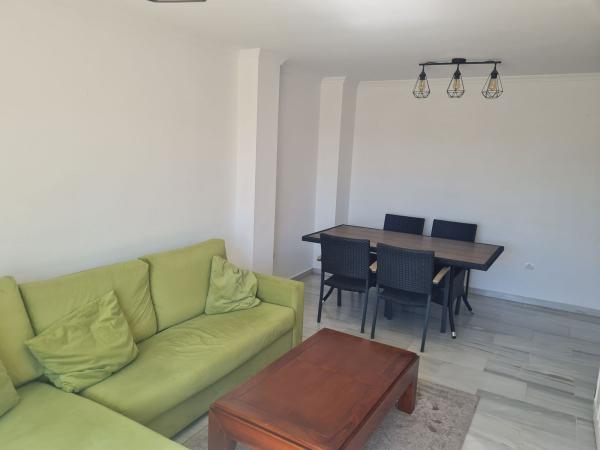 Venta de piso en Piso en El Consul - El Romeral, Málaga, Málaga
thumbnail 3