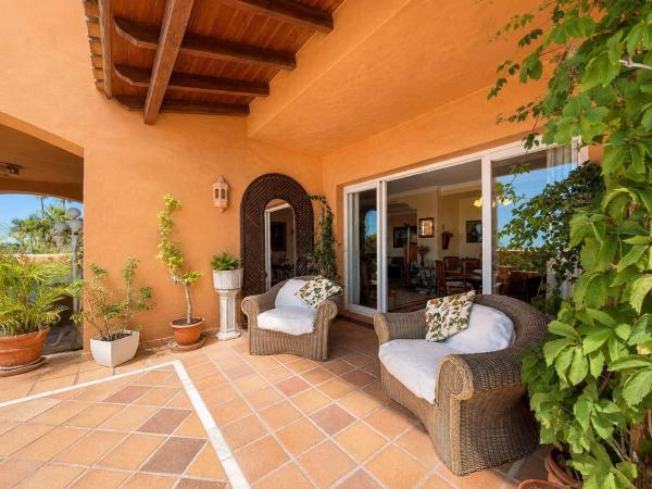 Venta de piso en Piso en A-7, Puerto Banús, Marbella, Marbella
photo 1