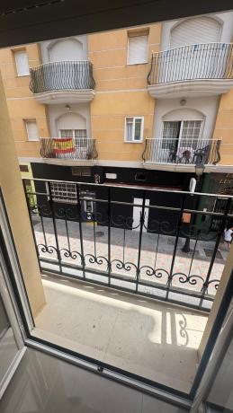 Продажа квартиры на Piso en Calle Oviedo, Zona Puerto Deportivo, Fuengirola, Фуэнхирола
thumbnail 2