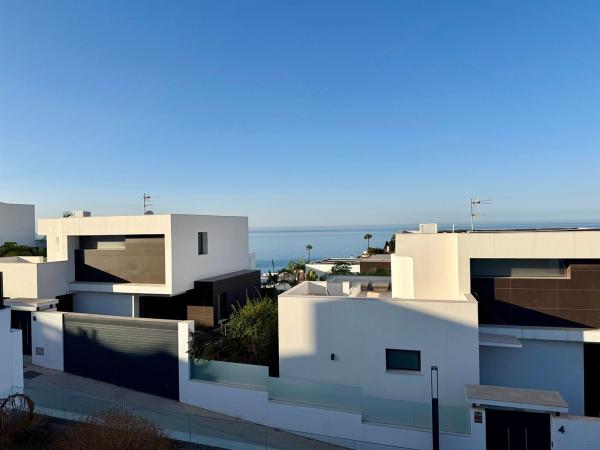 Casa o chalet independiente en Calle Azahar, Burriana, Nerja photo 1