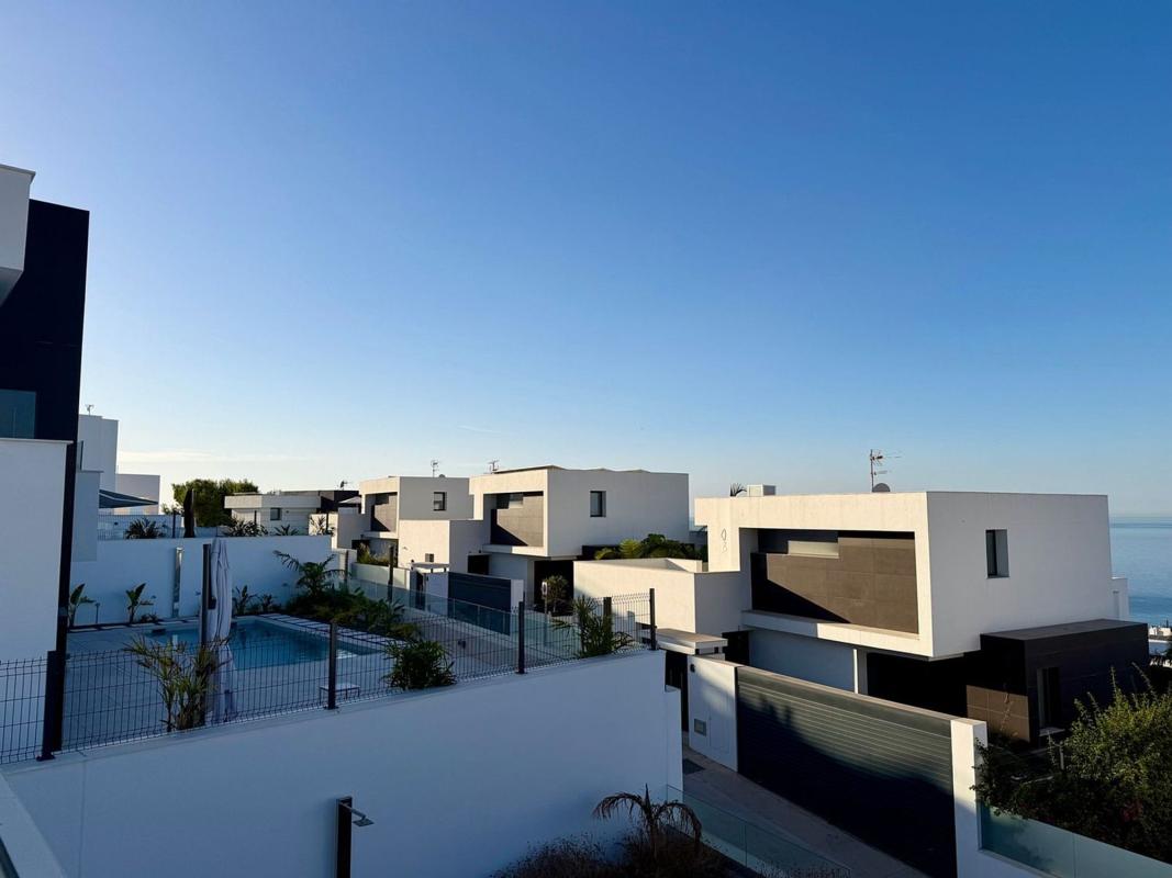 Properties for sale and rent in Spain photo 2