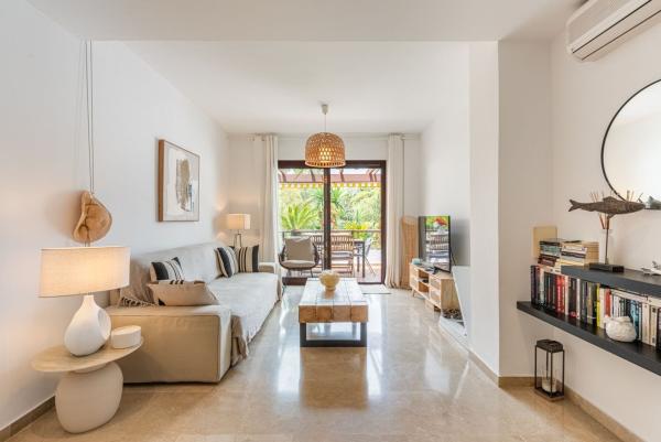 Продажа квартиры на Piso en Lomas de Marbella Club, Marbella, Марбелла
 photo 4
