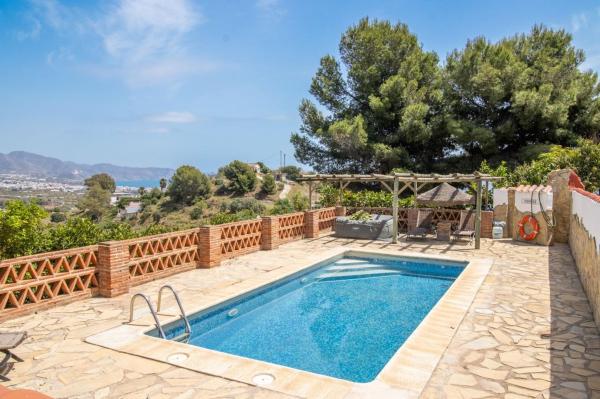 Casa o chalet independiente en Diseminado Diseminados, Chaparil - Torrecilla - Punta Lara, Nerja photo 1
