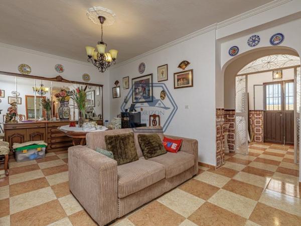 Casa o chalet independiente en Calle Miguel de Unamuno, Centro, Alhaurín el Grande thumbnail 2