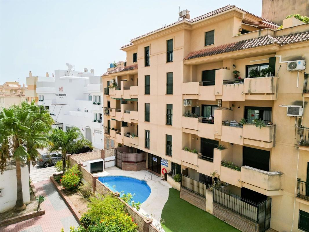 Venta de piso en Piso en Calle Almirante Carranza, Chaparil - Torrecilla - Punta Lara, Nerja, Nerja
 photo 2