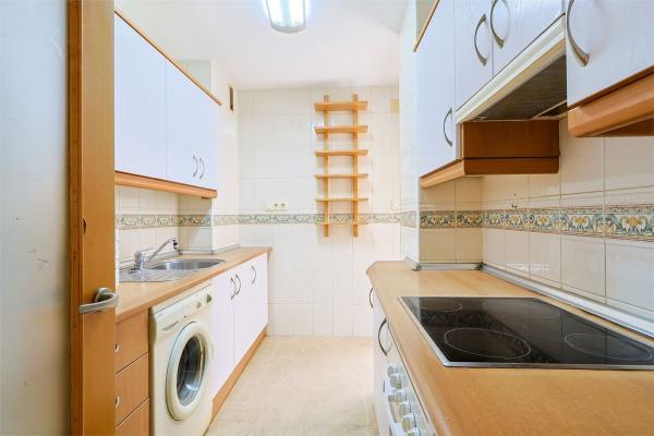 Venta de piso en Piso en Calle Almirante Carranza, Chaparil - Torrecilla - Punta Lara, Nerja, Nerja
 photo 4