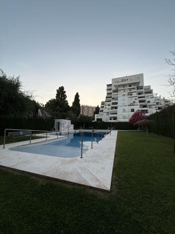Дуплекс на продажу в Dúplex en Salvador Rueda, 5, Solymar - Puerto Marina, Benalmádena, Бенальмадена photo 1