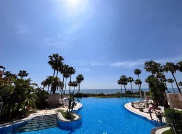 Sale of flat in Piso en Calle Océano Ártico, 3, Centro, Estepona, Estepona
 photo 1
