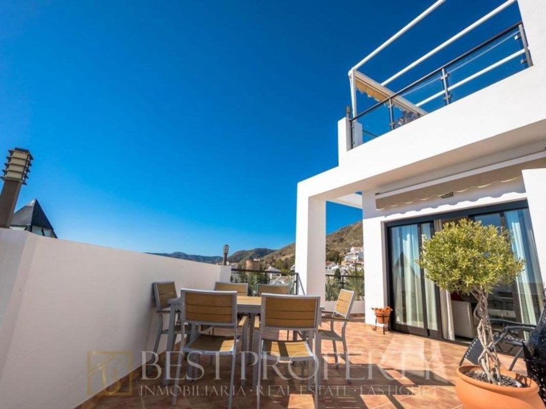 Продажа пентхауса на Ático en Via Real, Capistrano, Nerja, Нерха photo 3